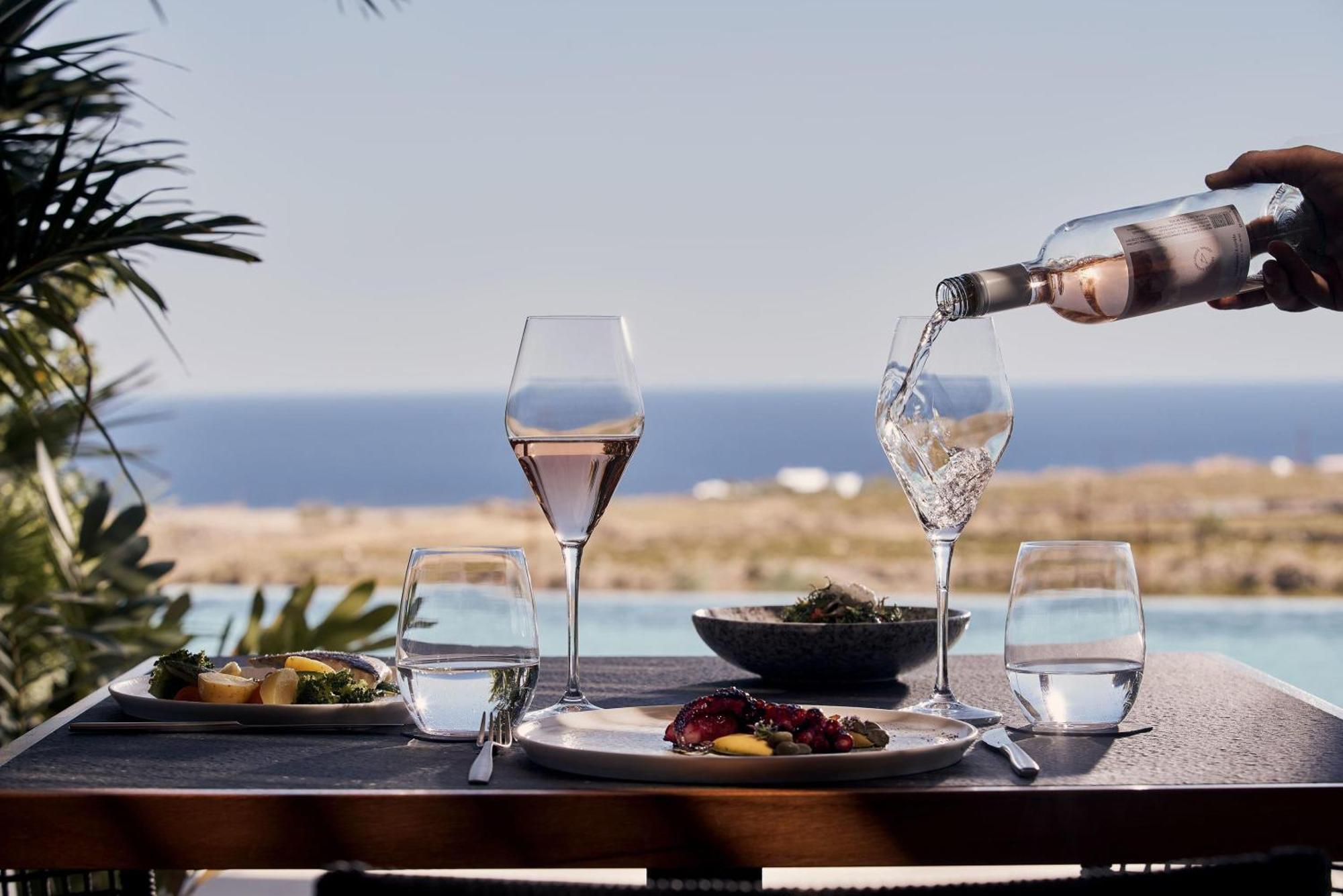 Magma Resort Santorini, In The Unbound Collection By Hyatt Vourvoúlos Exterior foto